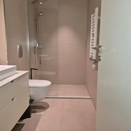 Cba Sweat Waterfront Apartamento Belgrado