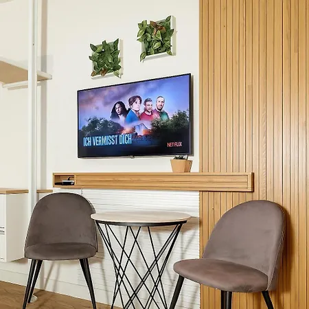 Cba Sweat Waterfront * Belgrad